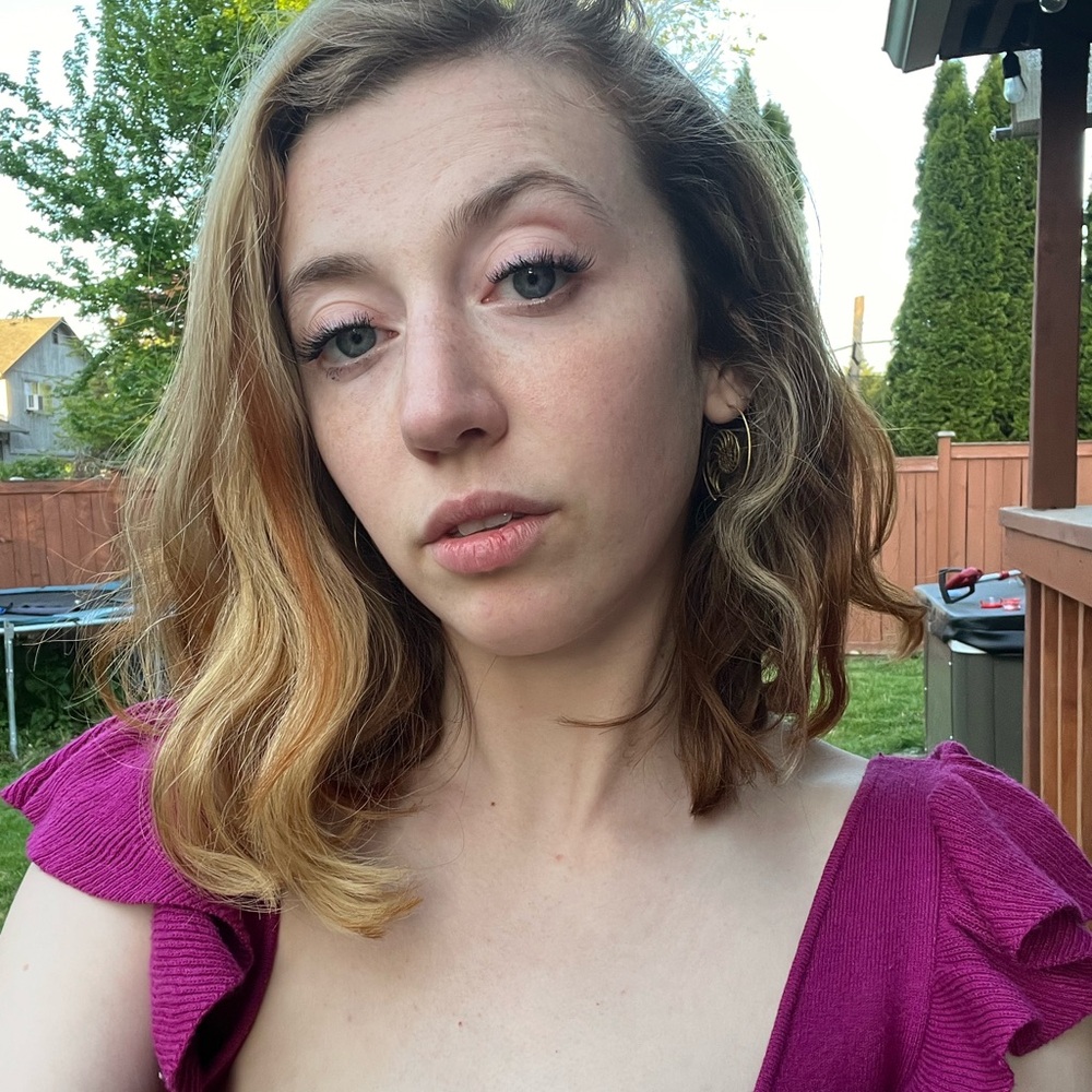 Meet your Posher, Talia